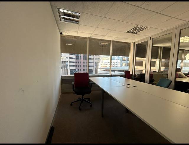 318M² OFFICE TO LET IN CAPE TOWN CITY CENTRE
